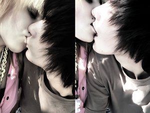 Clipart Emo Emo Girl And Emo Boy Kissing Clipart Emo Emo Girl And Emo Boy Kissing