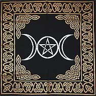 triple moon goddess
