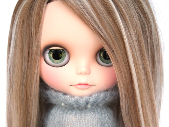 Brunette blythe doll with blue sweater