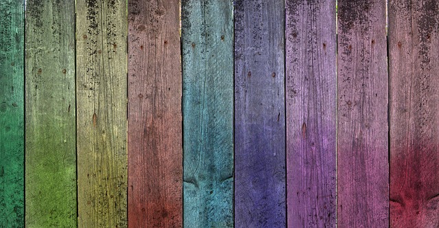 RAINBOW COLORED WOODEN FENCE